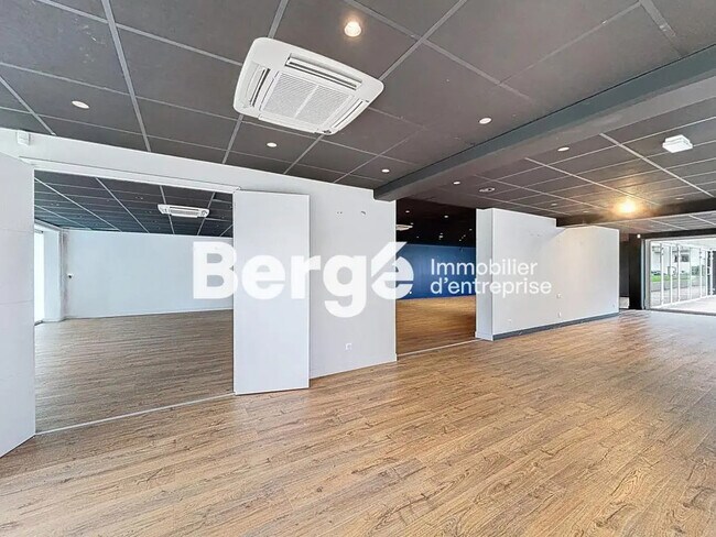 Plus de détails pour Bureau à louer