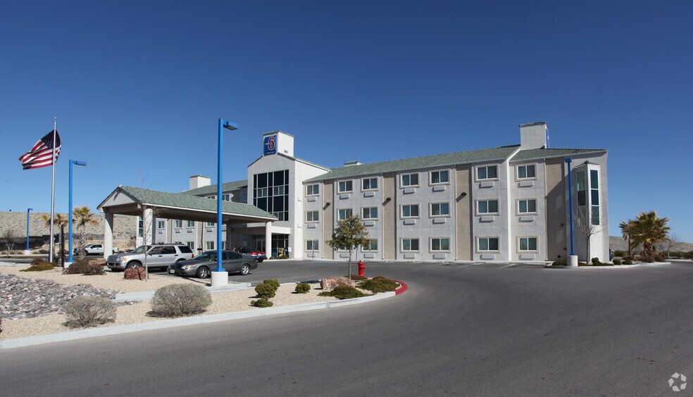 2120 Summit Ct, Las Cruces, NM à vendre - Photo de l’immeuble – Image 2 sur 29