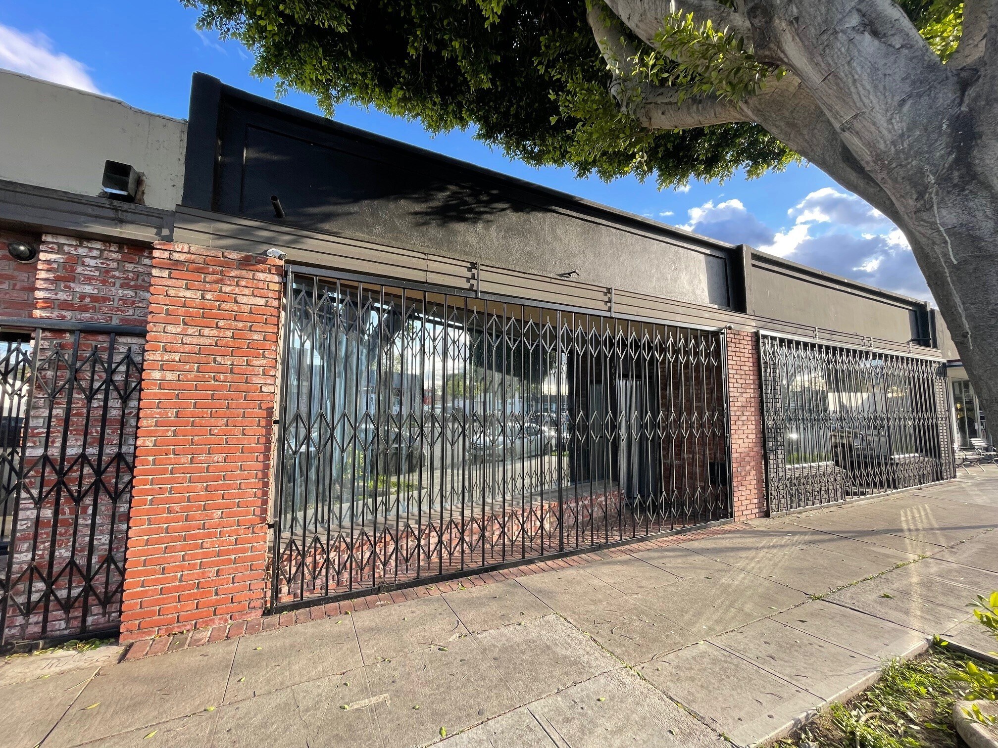 1610 W Magnolia Blvd, Burbank, CA à vendre Photo principale– Image 1 sur 16