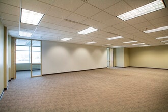 10200 Innovation Dr, Milwaukee, WI à louer Photo intérieure– Image 2 sur 6