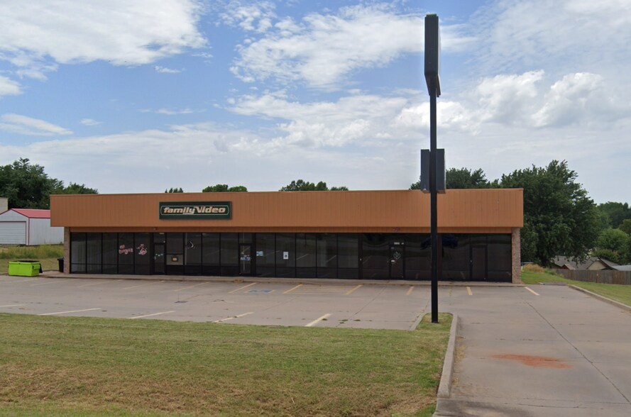 1713-1739 N Green Ave, Purcell, OK à louer - Photo de l’immeuble – Image 2 sur 3