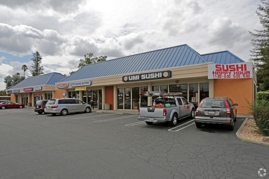 107 S Harding Blvd, Roseville, CA à louer - Photo principale – Image 1 sur 3