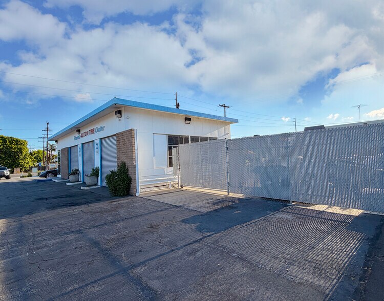 1780 Clark Ave, Long Beach, CA à vendre - Photo de l’immeuble – Image 2 sur 26