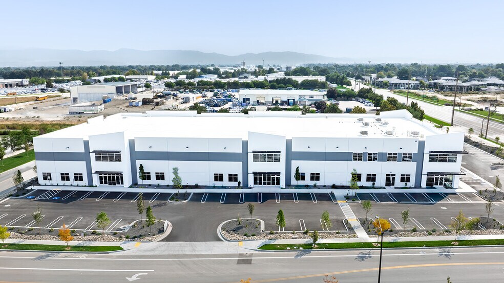 56 N. Benchmark ave, Meridian, ID à louer - Photo de l’immeuble – Image 2 sur 3