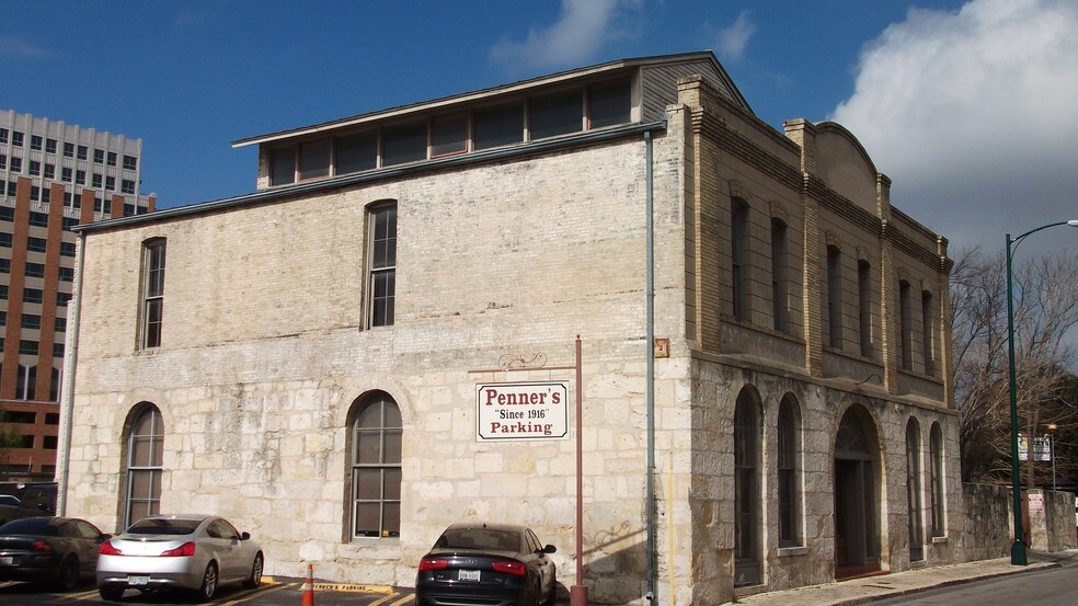 115 Camaron St, San Antonio, TX à louer - Photo de l’immeuble – Image 3 sur 84