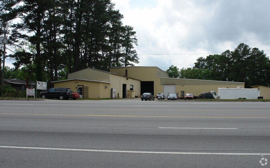 5137 Augusta Rd, Savannah, GA à louer - Photo de l’immeuble – Image 2 sur 6