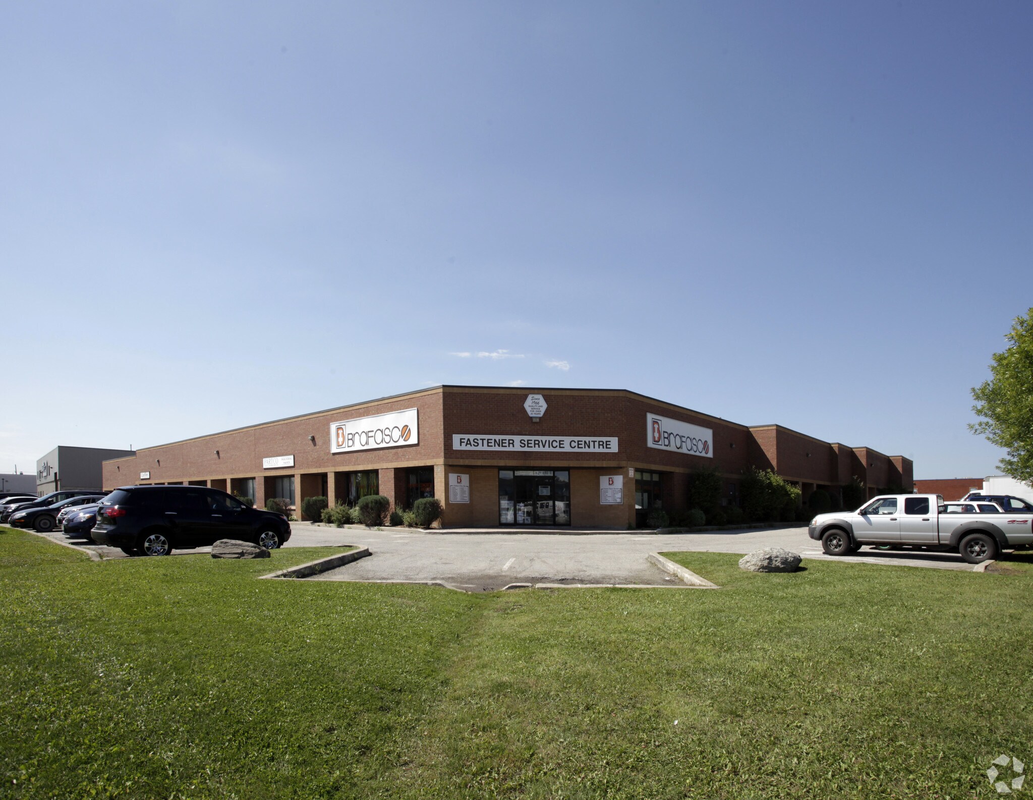 26 Mcewan Dr, Caledon, ON à louer Photo principale– Image 1 sur 3