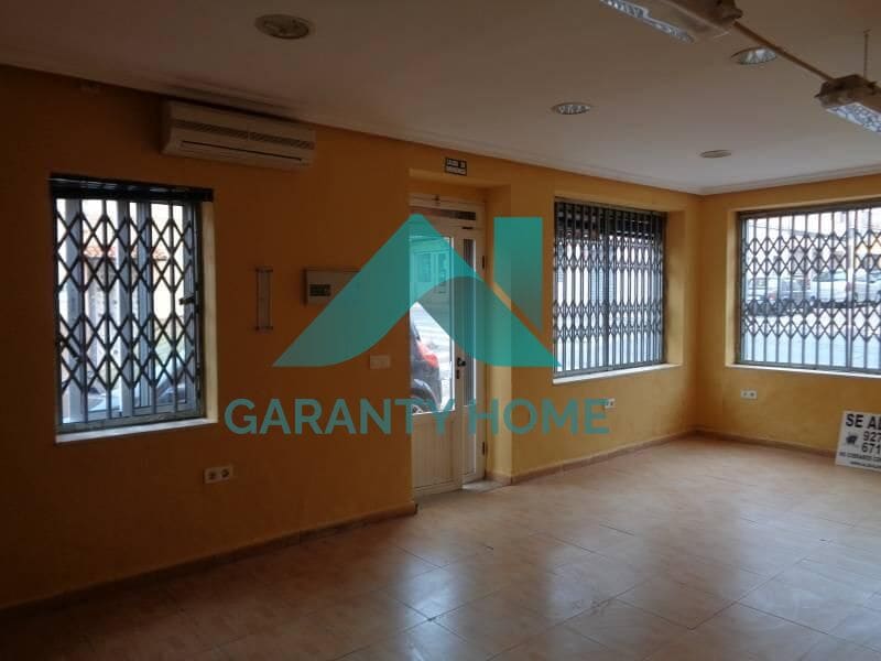 Local commercial dans Cáceres, Cáceres à louer Photo intérieure– Image 1 sur 6