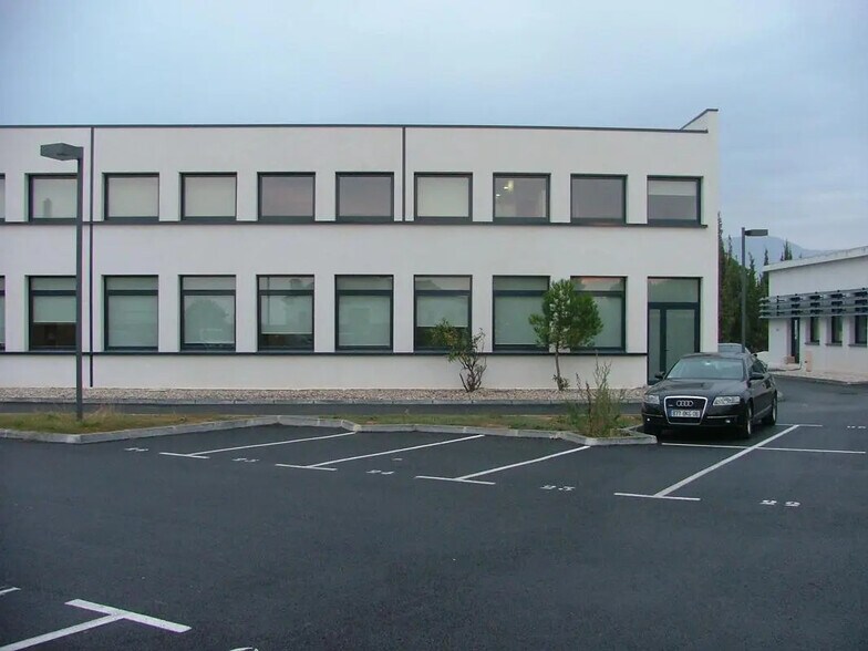 Bureau dans Cagnes-sur-Mer à louer - Photo de l’immeuble – Image 3 sur 5