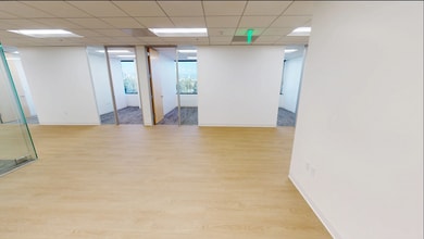 1990 S Bundy Dr, Los Angeles, CA à louer Numérisation 3D Matterport– Image 1 sur 12