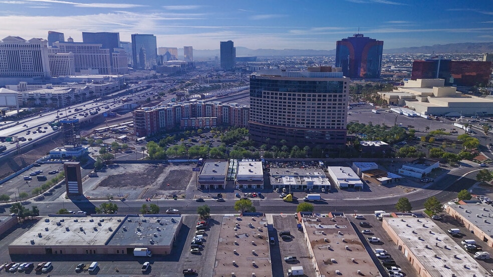 3682-3686 S Highland Dr, Las Vegas, NV à vendre - Photo principale – Image 1 sur 3