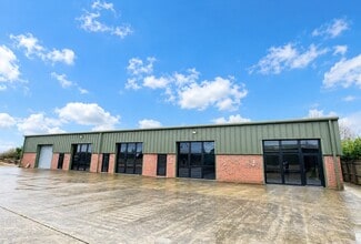 Plus de détails pour Lewth Ln, Woodplumpton - Industriel/Logistique à louer