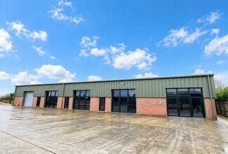 Plus de détails pour Lewth Ln, Woodplumpton - Industriel/Logistique à louer