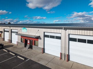 Plus de détails pour 675 NE Hemlock Ave, Redmond, OR - Industriel/Logistique à louer