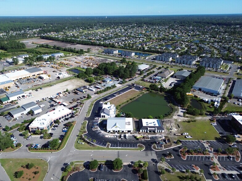 40 Waterford Business Center Way, Belville, NC à vendre - Photo de l’immeuble – Image 2 sur 3