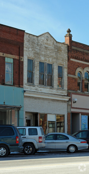 430 Broadway, Lorain, OH à vendre - Photo principale – Image 2 sur 5