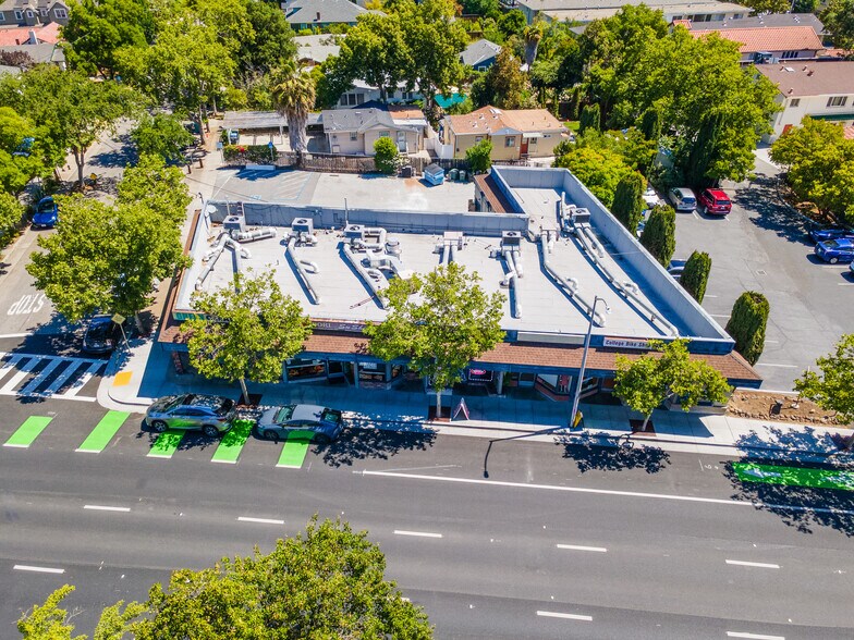 2103-2127 El Camino Real, Palo Alto, CA à vendre - Photo de l’immeuble – Image 2 sur 19