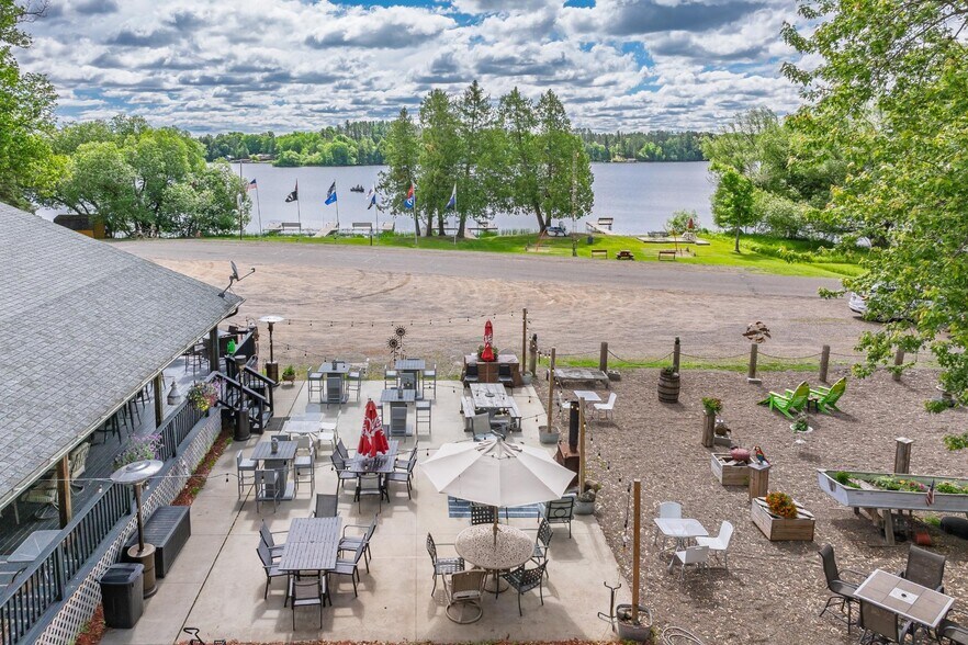 11633 Lakeview Dr, Butternut, WI à vendre - Photo de l’immeuble – Image 2 sur 14
