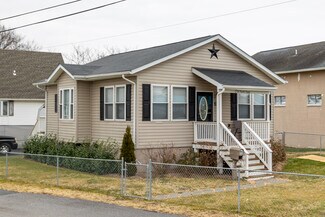 Plus de détails pour 2724 North Point Ter, Dundalk, MD - Bureau à vendre