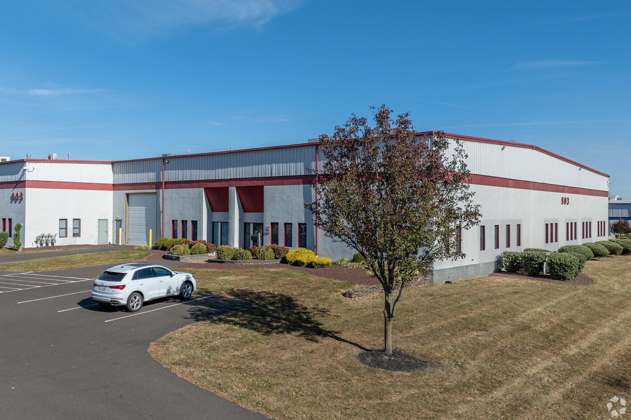 903 Sheehy Dr, Horsham Township, PA à louer Photo de l’immeuble– Image 1 sur 14