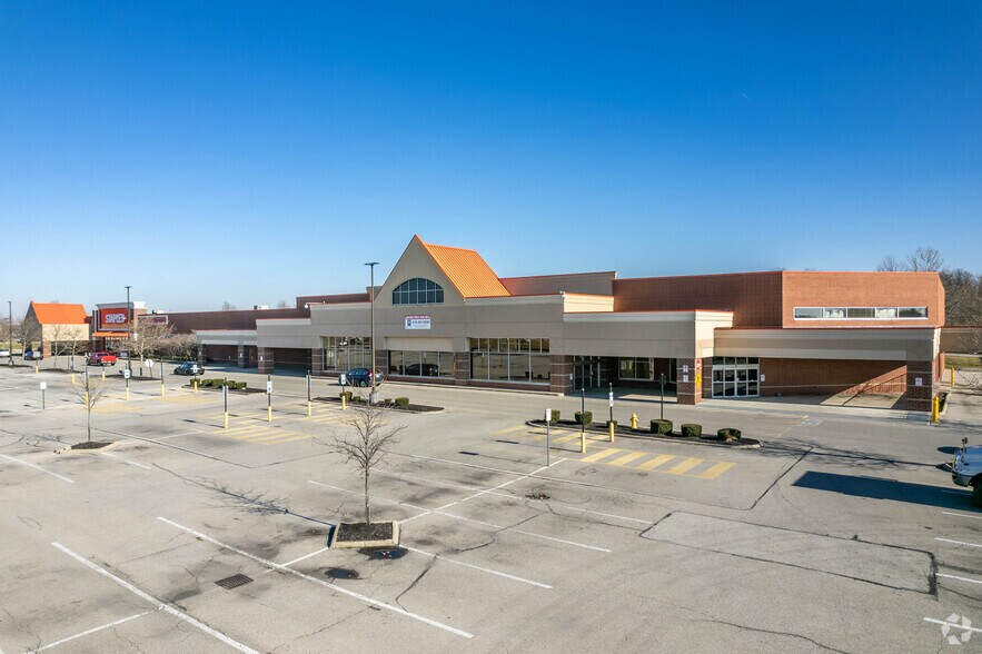9009-9051 Columbus Pike, Lewis Center, OH à louer - Photo principale – Image 2 sur 5