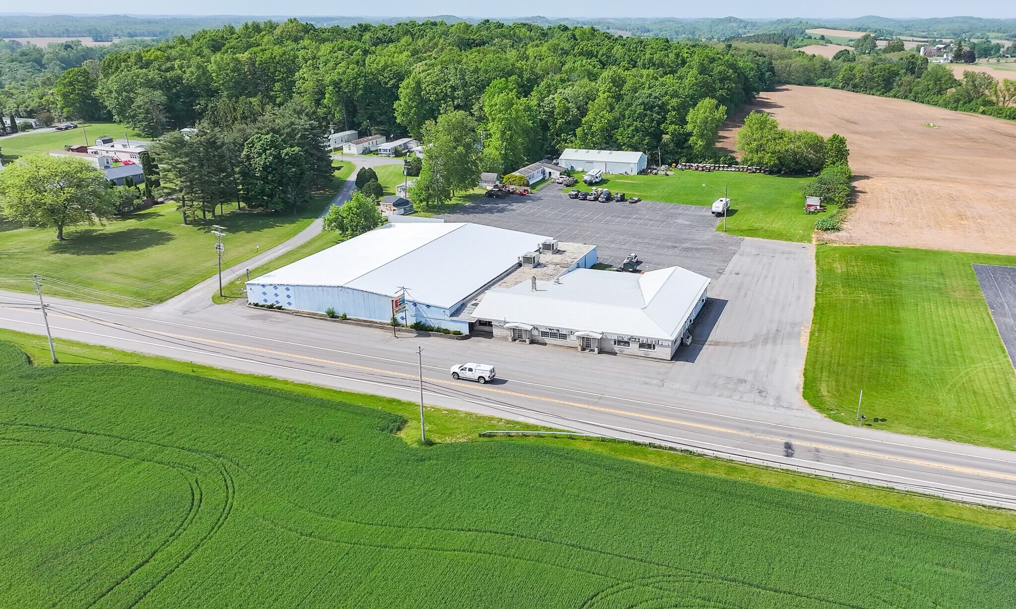 1379-1381 Clark Street Rd, Auburn, NY à vendre Photo de l’immeuble– Image 1 sur 24