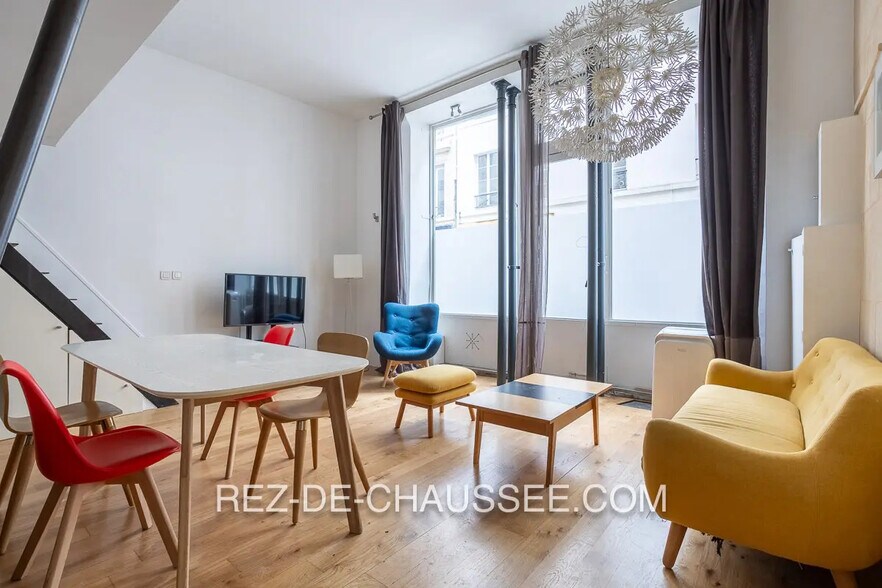 Local commercial dans Paris à vendre - Photo de l’immeuble – Image 1 sur 12