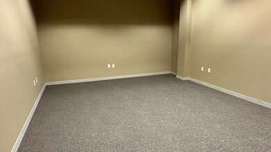 3051 Progress Way, Kaukauna, WI à louer Photo intérieure– Image 2 sur 2