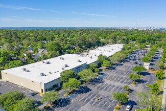 Plus de détails pour 603 Johnnie Dodds Blvd, Mount Pleasant, SC - Local commercial à louer