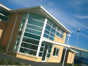 Pullan Way, Morley à louer Photo de l’immeuble– Image 2 sur 7