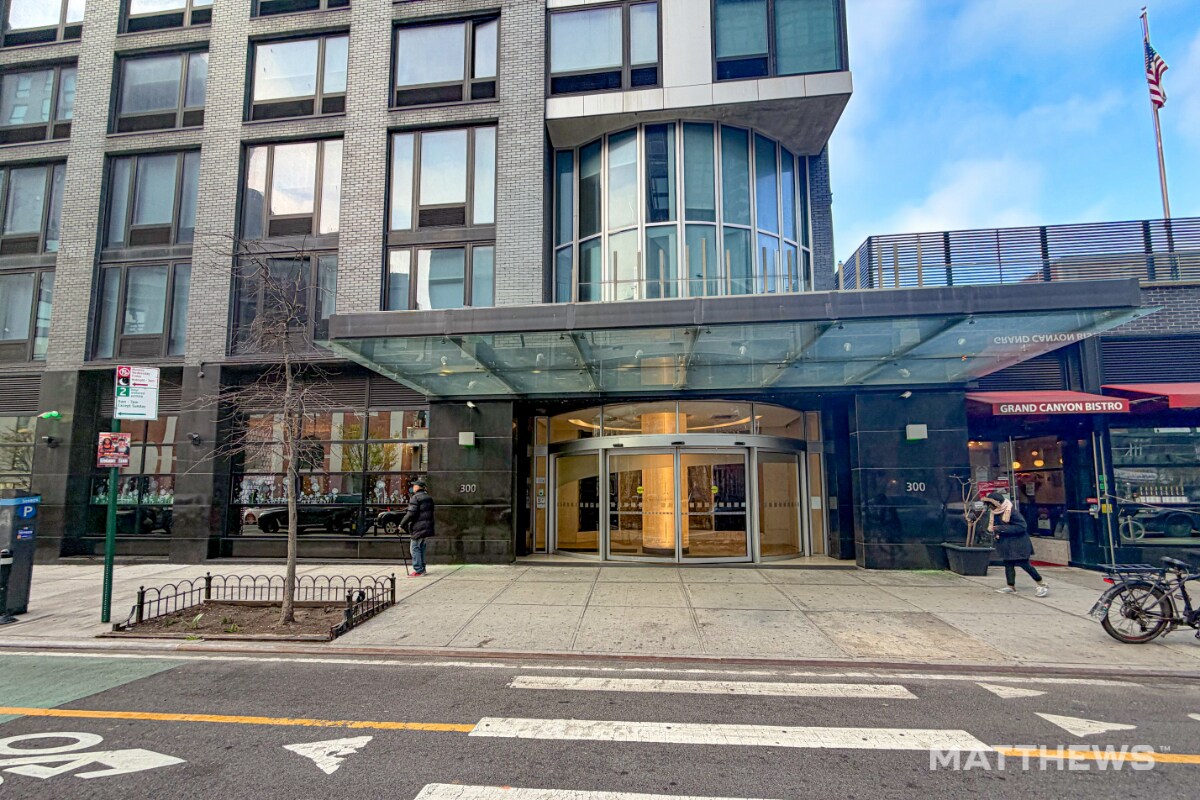 300 Schermerhorn St, Brooklyn, NY à louer Photo de l’immeuble– Image 1 sur 10