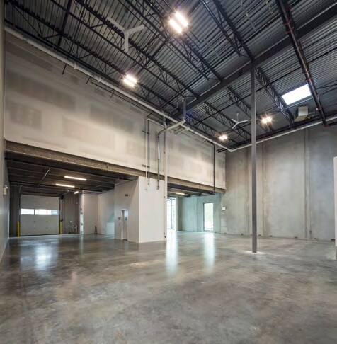 8680 Barnard St, Vancouver, BC V6P 6G2 - Lot SL 01 - - Photo intérieure - Image 1 of 1