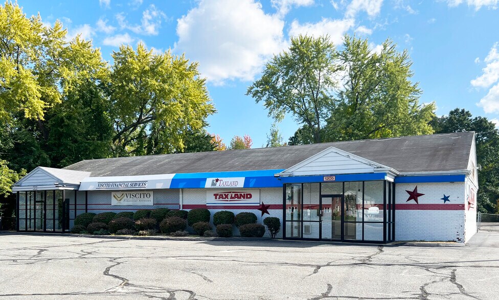 1205 Boston Rd, Springfield, MA à vendre - Photo de l’immeuble – Image 1 sur 12
