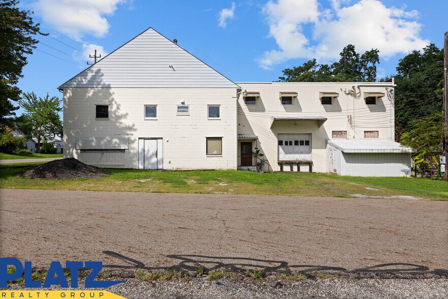1551 S Linden Ave, Alliance, OH à vendre - Photo de l’immeuble – Image 1 sur 19