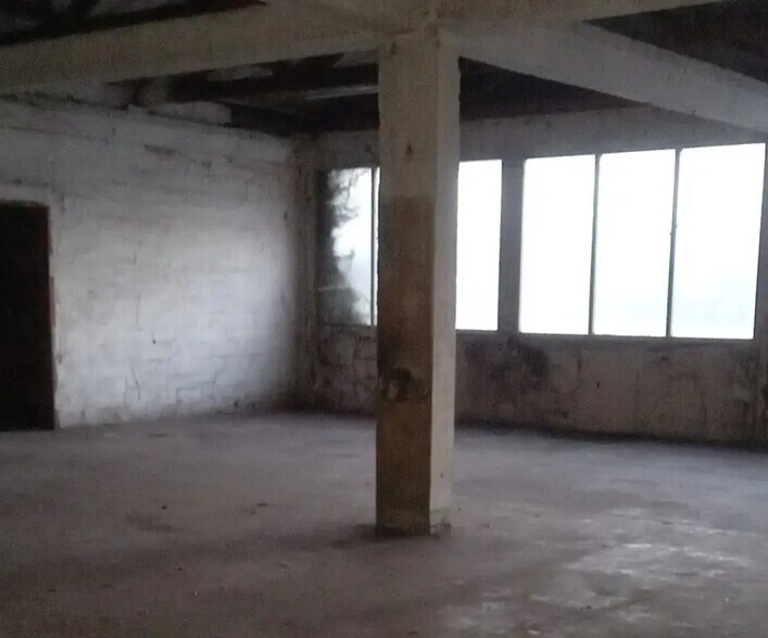 Local commercial dans Besançon à louer - Photo intérieure – Image 2 sur 5