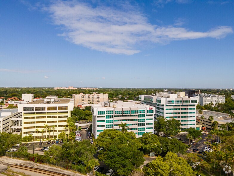 9200 S Dadeland Blvd, Miami, FL à louer - Photo de l’immeuble – Image 1 sur 33