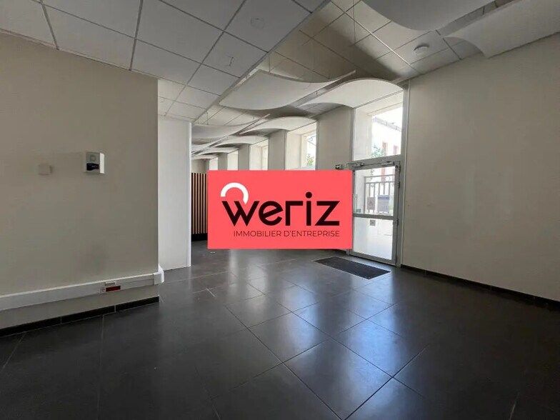 Bureau dans La Ciotat à louer - Photo intérieure – Image 2 sur 7