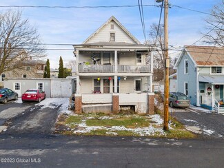 Plus de détails pour 130 France Ln, Cobleskill, NY - Logement à vendre