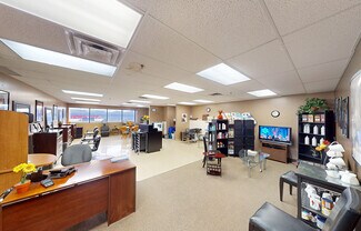 Plus de détails pour 1375 Mcphillips St, Winnipeg, MB - Local commercial à louer