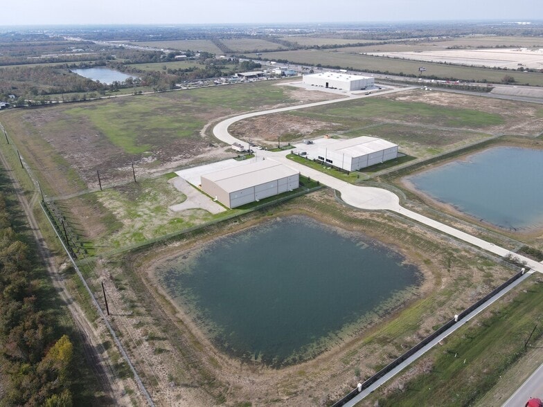 7605 Gateway, Baytown, TX à vendre - Aérien – Image 1 sur 2