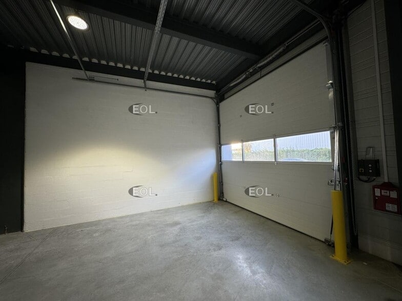 Local d’activités dans Corbeil-Essonnes à louer - Photo intérieure – Image 3 sur 16