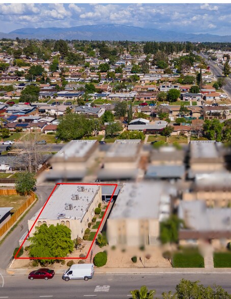 2713 Haley St, Bakersfield, CA à vendre - Photo de l’immeuble – Image 1 sur 2