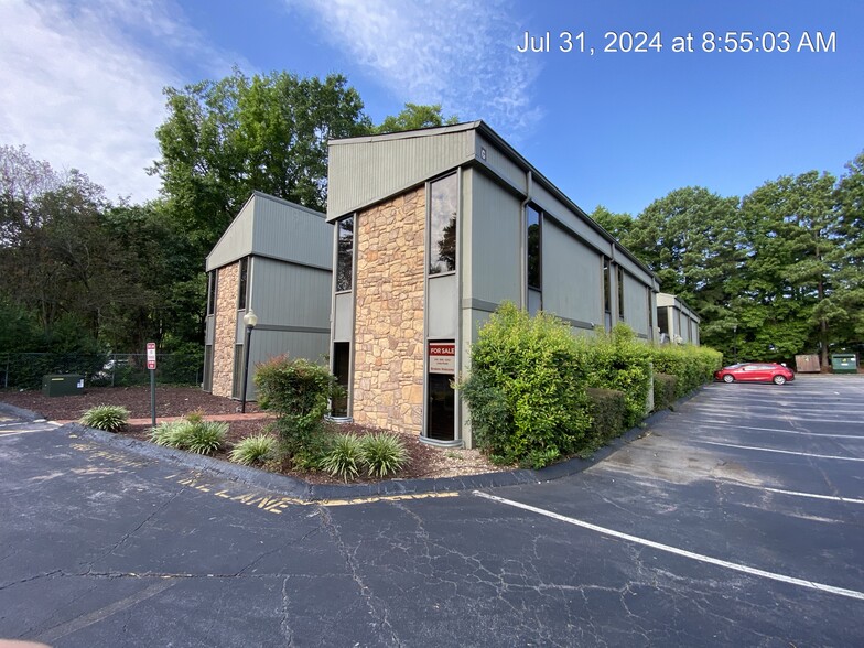 1100 Logger Ct, Raleigh, NC à louer - Photo de l’immeuble – Image 1 sur 16