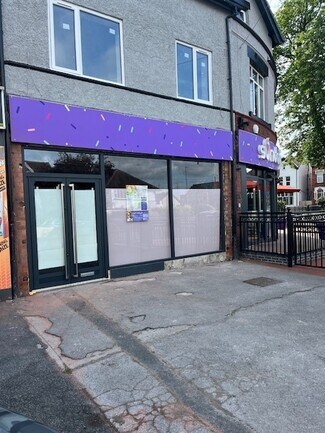 Plus de détails pour 374 Harrogate Rd, Leeds - Local commercial à louer