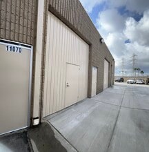 11062-11076 Mercantile Ave, Stanton, CA à louer Photo intérieure– Image 2 sur 6