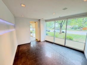 1313-1315 Powhatan Rd, Alexandria, VA à louer Photo intérieure– Image 2 sur 13