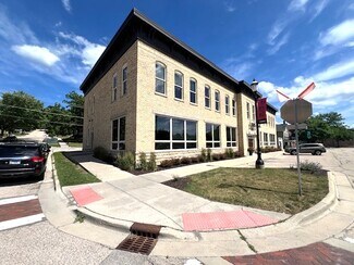 Plus de détails pour 220 N River St, East Dundee, IL - Local commercial à vendre