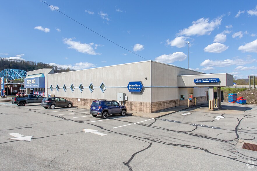 300 Market St, Elizabeth, PA à vendre - Photo de l’immeuble – Image 2 sur 3