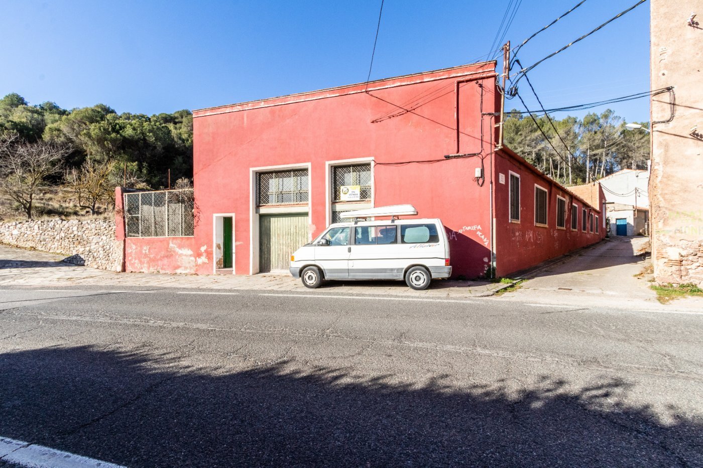 Industriel/Logistique dans Sant Llorenç Savall, Barcelona à vendre Photo de l’immeuble– Image 1 sur 26