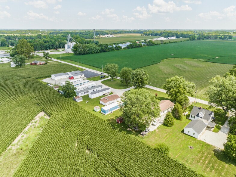 18101 Durbin Rd, Noblesville, IN à vendre - Photo de l’immeuble – Image 3 sur 14